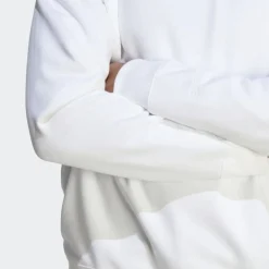 Adidas : All Season Crewneck