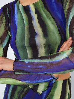 Noisy May : Wave Print Mesh Top