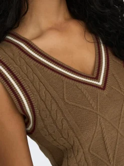 Only : V-Neck Sweater Vest