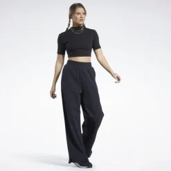 Reebok : SS Rib Mock Neck Crop Top