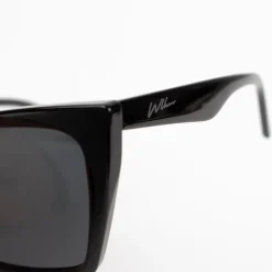 WLKN : Ophelia Square Sunglasses - Black
